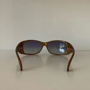 Authentic CHANEL 5087-H Color 80311 Brown 2000’s Butterfly Sunglasses CHANEL Sunglasses: Butterfly Sunglasses, acetate — Fashion  main image 3